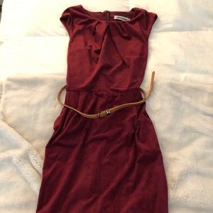 Suede dress with belt